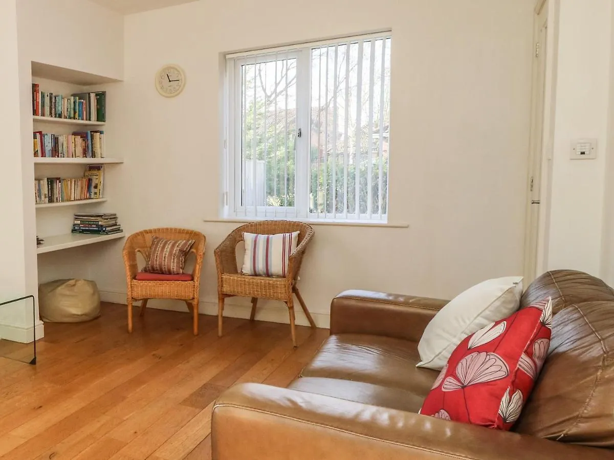 Holiday home Old Orchard Cottage Barmby on the Moor